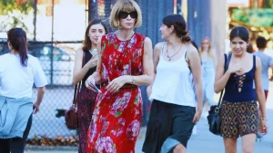 Anna Wintour fashion style by guicloud.org